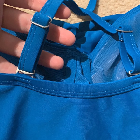 Athleta 32D/DD Twister Tankini Top Quantum Blue - Picture 6 of 8